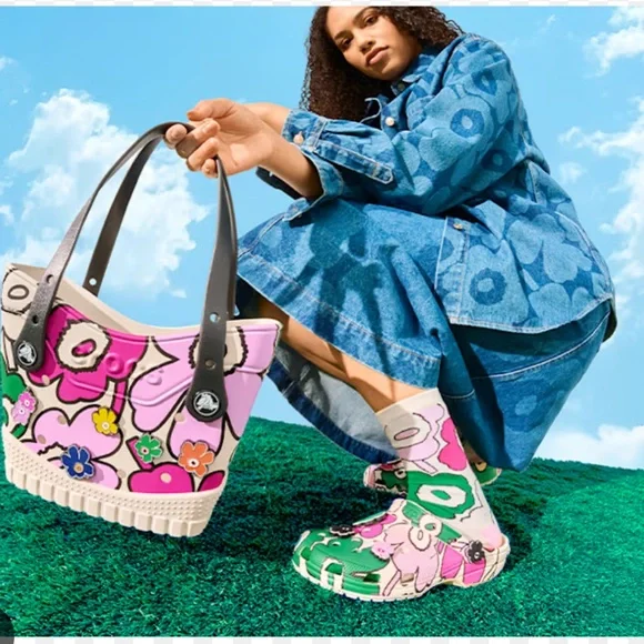 NWT Crocs x Marimekko Tote - Picture 2 of 9